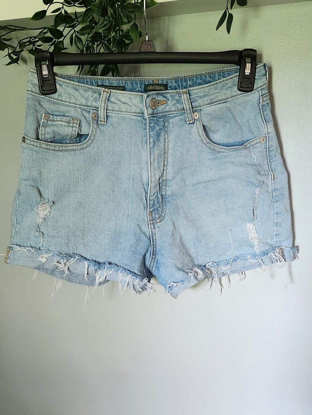 Super High-Rise Rolled Cuff Blue Jeans Shorts - Casual Frayed Hem